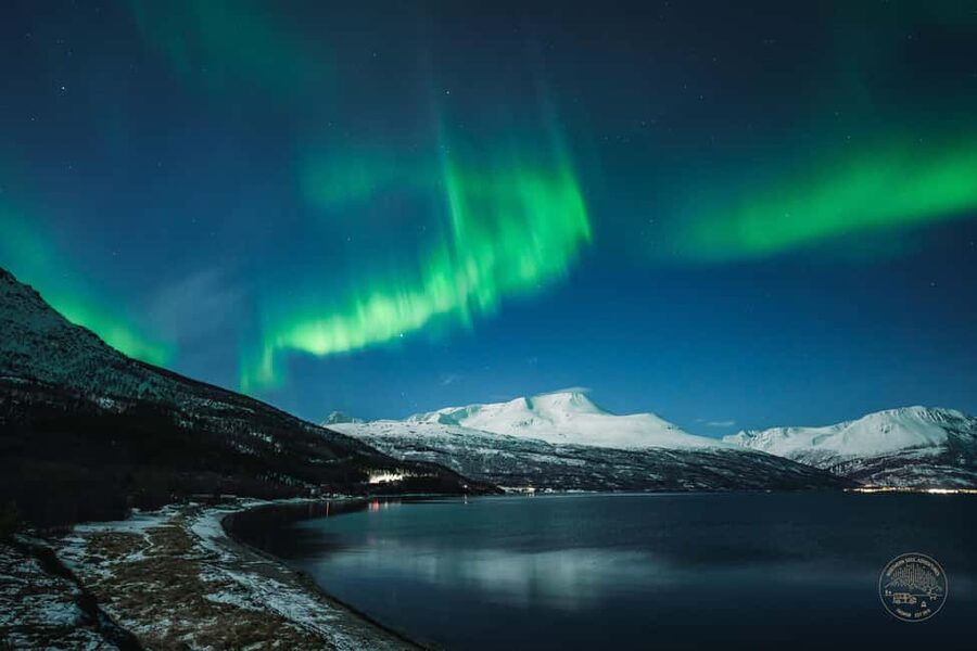 Tromsø: Northern Lights Photography Tour - Photography help for beginners and serious camera users