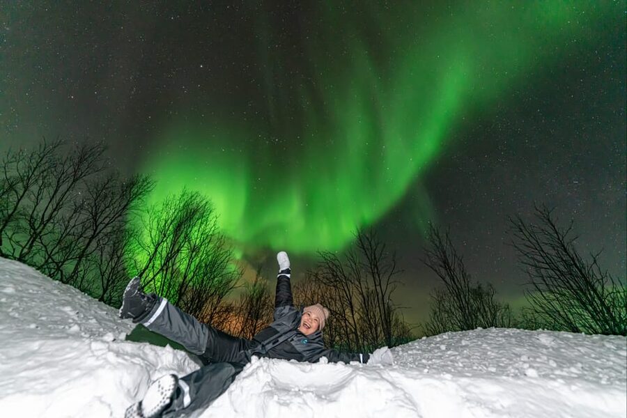 Tromsø: Northern Lights Tour w/Photo, Suits and Local Guide - What the local guide adds