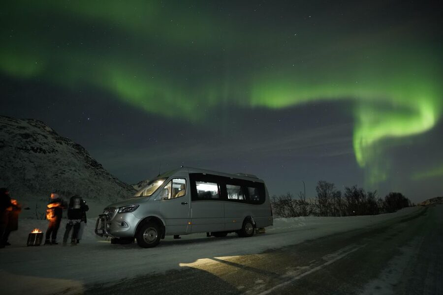 Tromsø: Northern Lights Tour with Free Professional Portrait - Waiting beneath the Arctic sky