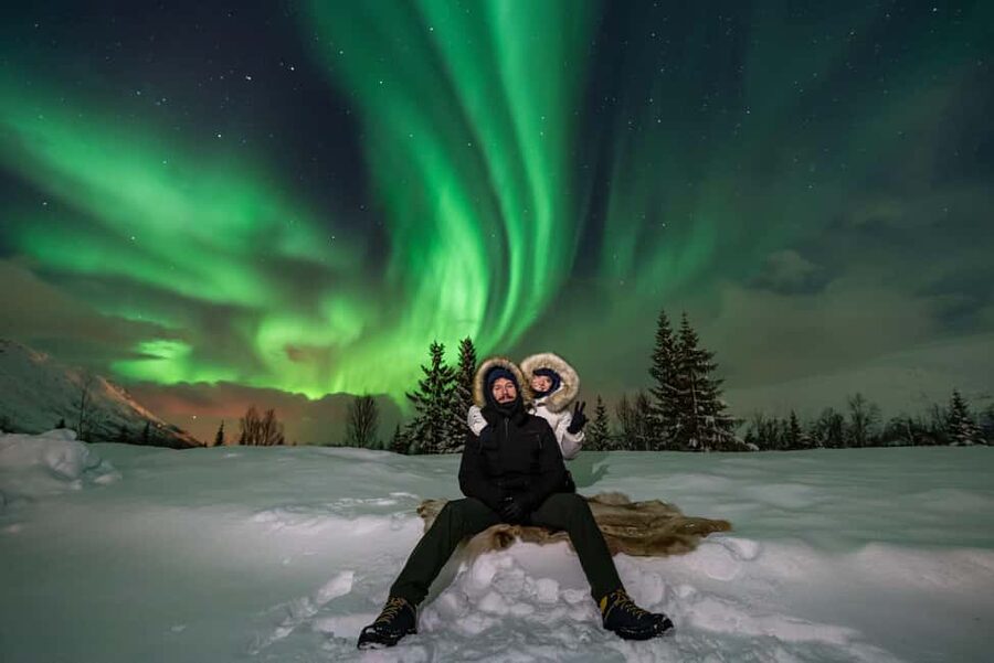 Tromsø: Northern Lights Tour with Professional Photographer - Key points at a glance