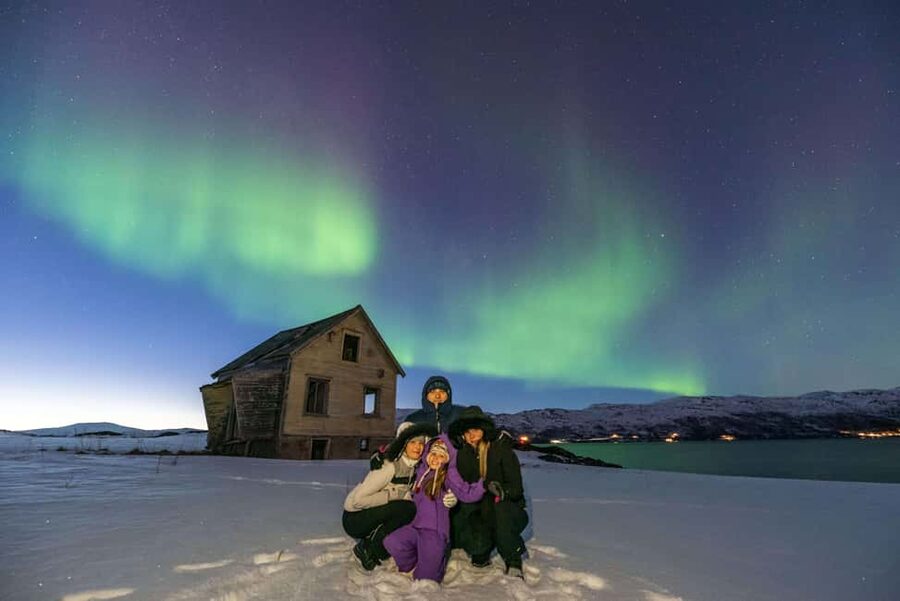 Tromsø: Northern Lights Tour with Professional Photographer - Booking advice and final verdict