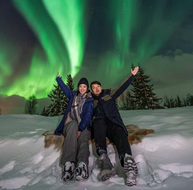 Tromsø: Northern Lights Tour with Professional Photographer - Four hours beneath the Arctic sky