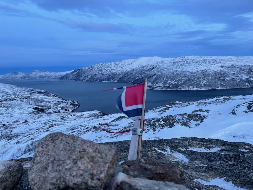 Tromso: Scenic & Eco-Friendly Snowshoeing Tour - A steady climb instead of a race