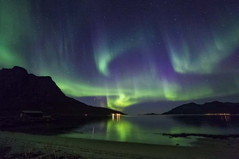 Tromsø: Small Group Northern Lights Hunt - Key points to know before booking