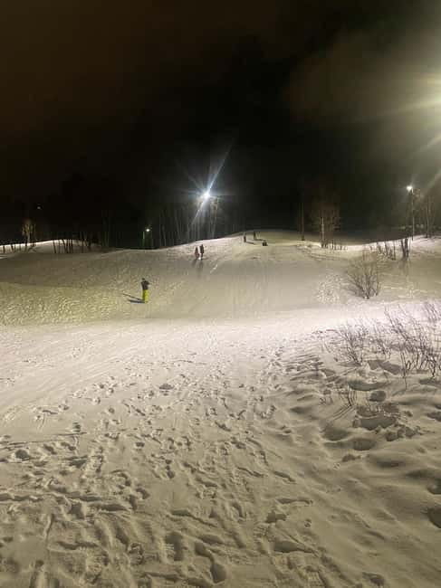 Tromsø: Snow Sledding, Mini Skiing, Lasso and Reindeer Hides - A playful winter outing at Charlottenlund