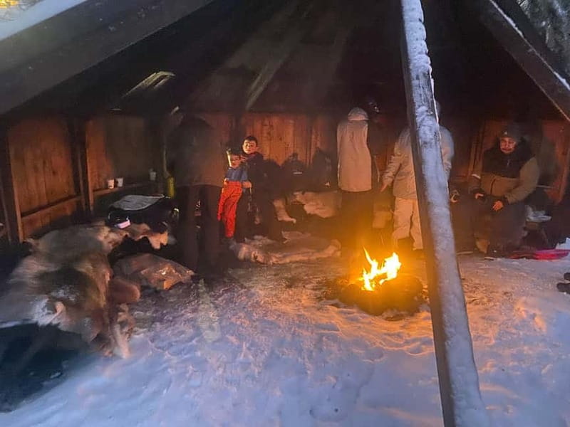 Tromsø: Snow Sledding, Mini Skiing, Lasso and Reindeer Hides - Who will enjoy this most