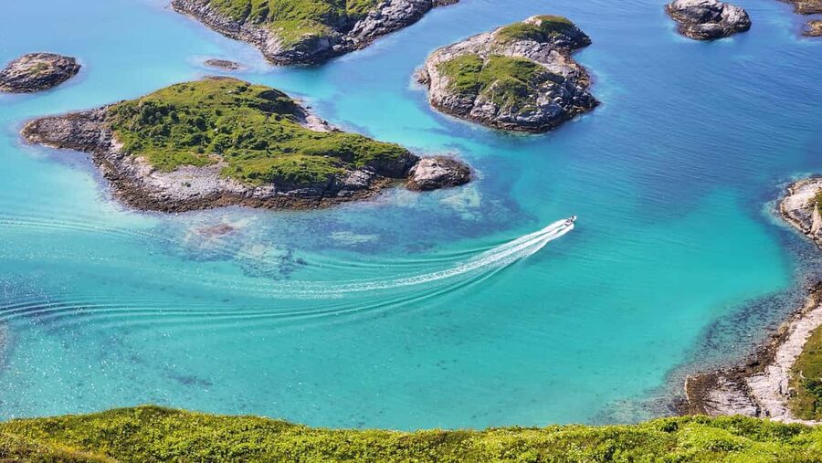Tromsø: Sommaroy Fjord Tour with Lunch Option & Midnight Sun - Transport, timing, and comfort