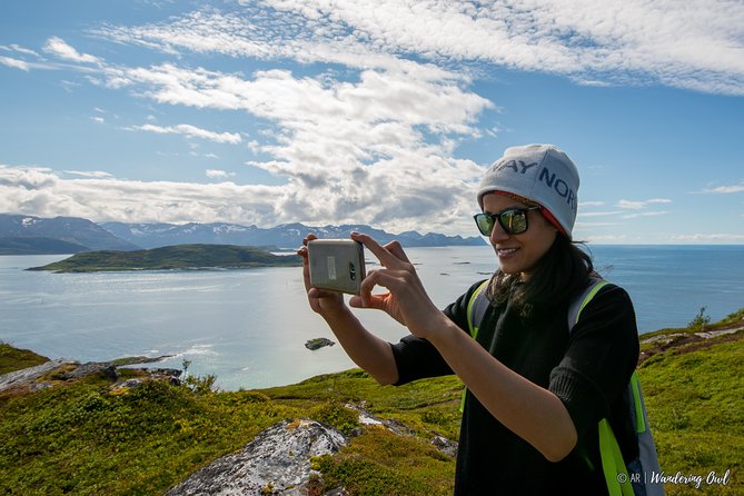 Tromsø: Summer Day Hike with Wandering Owl - Lunch, hot drinks, and a useful pause