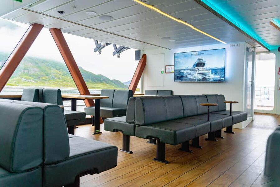 Tromsø: Whale Watching Tour by Hybrid-Electric Boat - Food, warmth, and seasickness