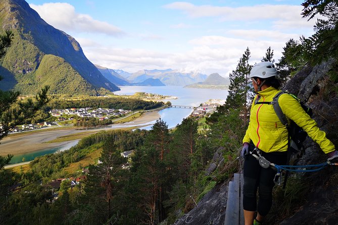 Via Ferrata Åndalsnes Intro Wall - The return via Nesaksla is part of the workout