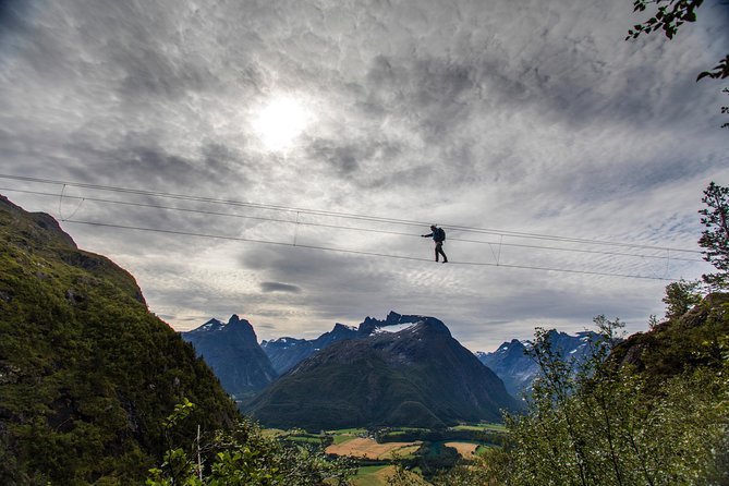 Via Ferrata Åndalsnes West Wall - Three sections of fixed cables and rock