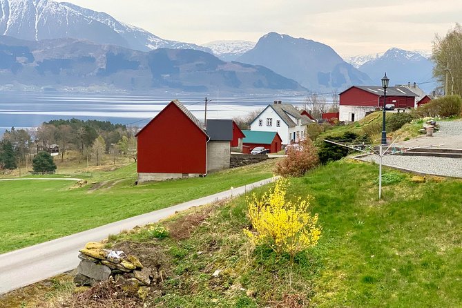 Viking Islands from Alesund: 5-Hour Private Group Tour - Skodje Bridges and the Ellingsøy road