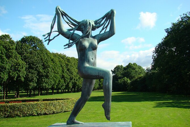 Visit the Instaworthy Spots of Oslo's Vigeland Park with a Local - Entering the Vigeland Museum