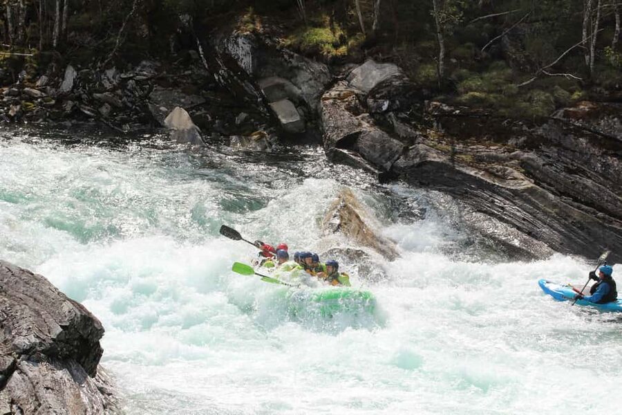 Voss: Thrilling Whitewater Rafting Guided Trip - Why the Raundal River makes a good rafting day