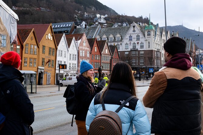 Walking Tour in Bergen of the Past and Present - Bergenhus Fortress and the royal beginning