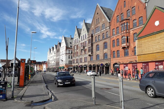 Walking tour: Medieval Spirit of Bergen + sweet Arctic gifts - Bergenhus Fortress brings kings and defenses together