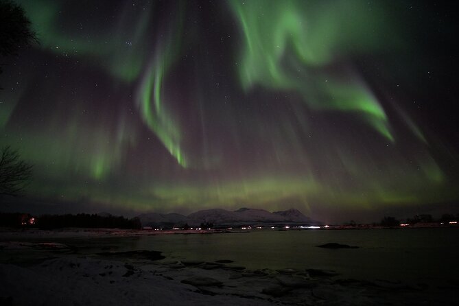 Watching The Aurora Dance - The cabin stop, fire, food, and cold-weather relief
